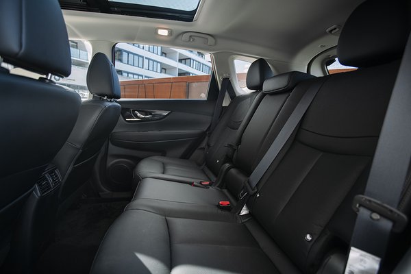 Nissan X-Trail Back Seats