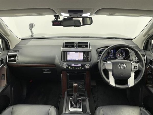 2017 Toyota Land Cruiser Prado TX-L