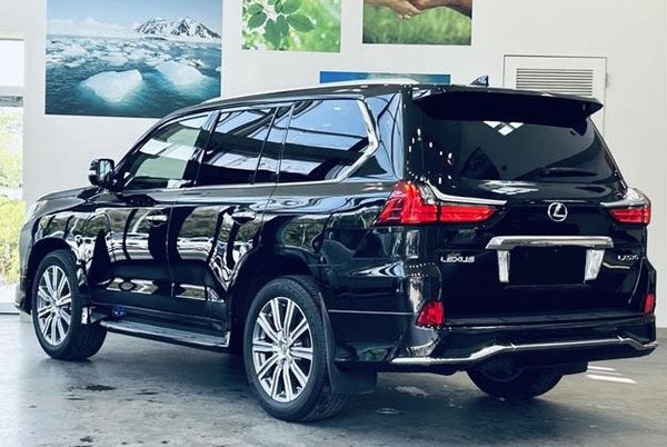 2017 Lexus LX 570
