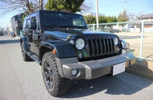 2016 Jeep Wrangler Sahara - Front