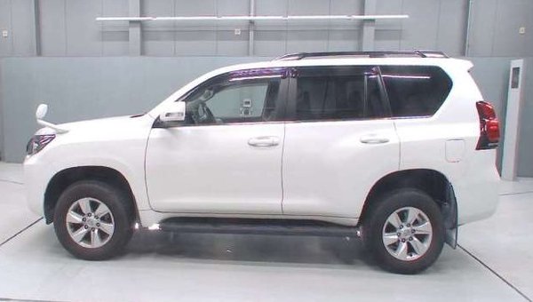2018 Toyota Land Cruiser Prado TX L - Side