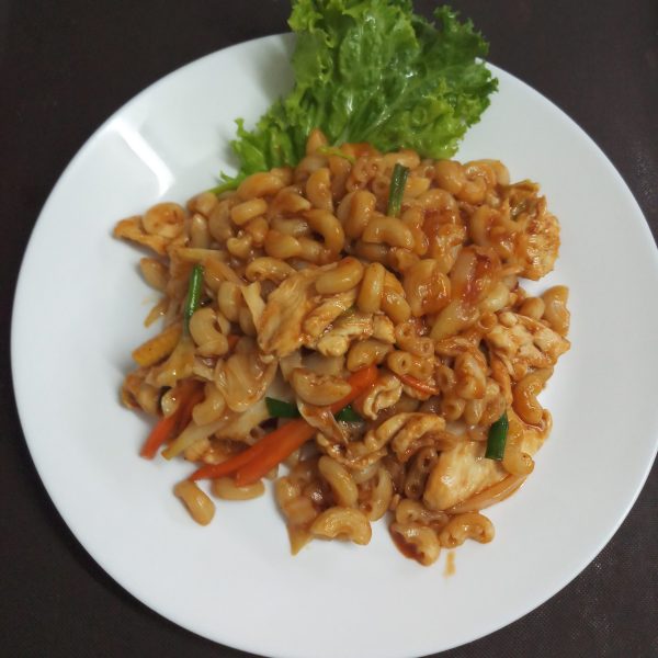 F14 Ch Stir Fried Macaroni With Chicken 1 scaled