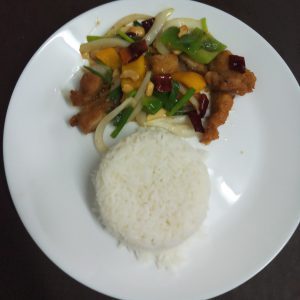 F23 Ch Stir Fried Chicken With Cashew Nuts Over Rice 1 scaled