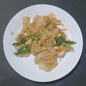 F44 Po Stir Fried Rice Noodles Kuay Tieow Khuah With Pork