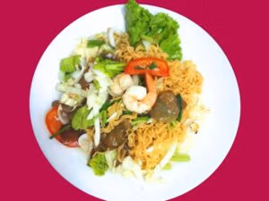 F29 Sour spicy mama noodles with vegetables