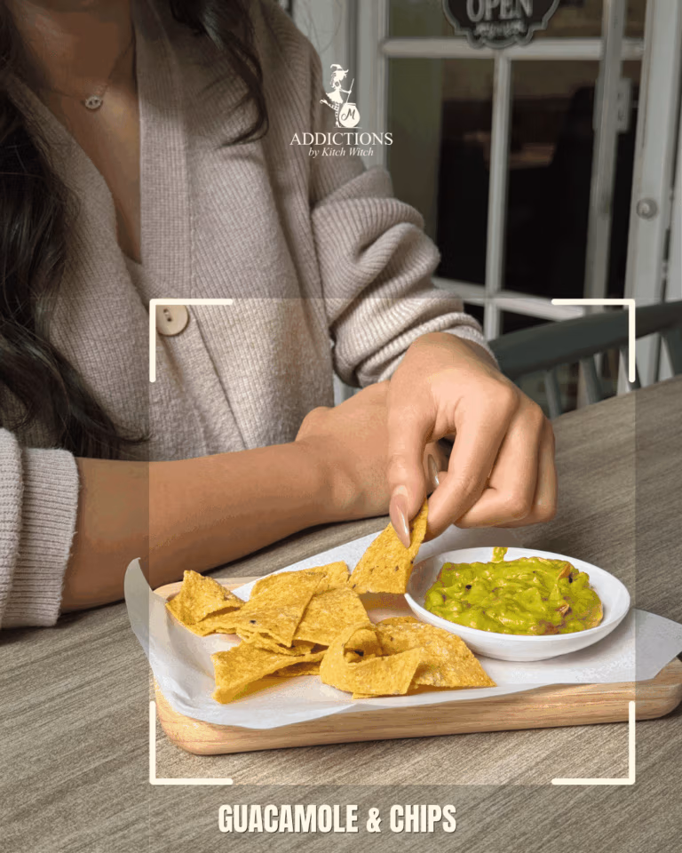 GUACAMOLE & CHIPS