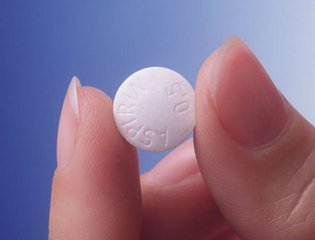 Could regular aspirin use reduce ovarian cancer risk?