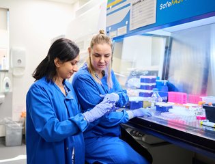 Anke in the OCARC Lab