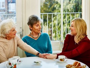 anita-denise-fiona.width-860