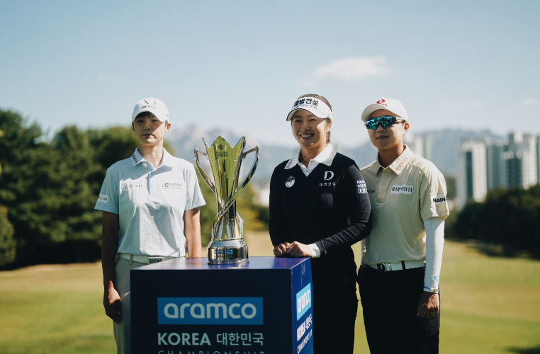 Sung Hyun Park, Jeongeun Lee6 and Hyo Joo Kim.