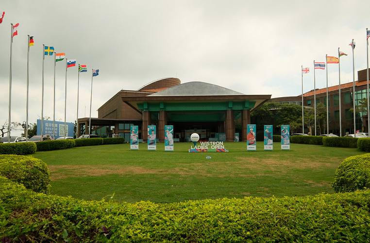 Sunrise Golf and Country Club