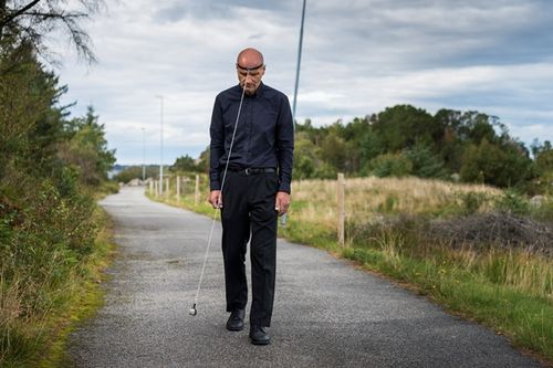 Sigmund Skard_Med steinen i band_3.jpg