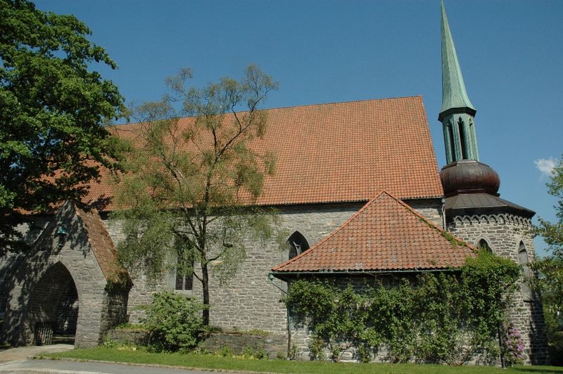 Storetveit-kirke-fra-WC.jpg