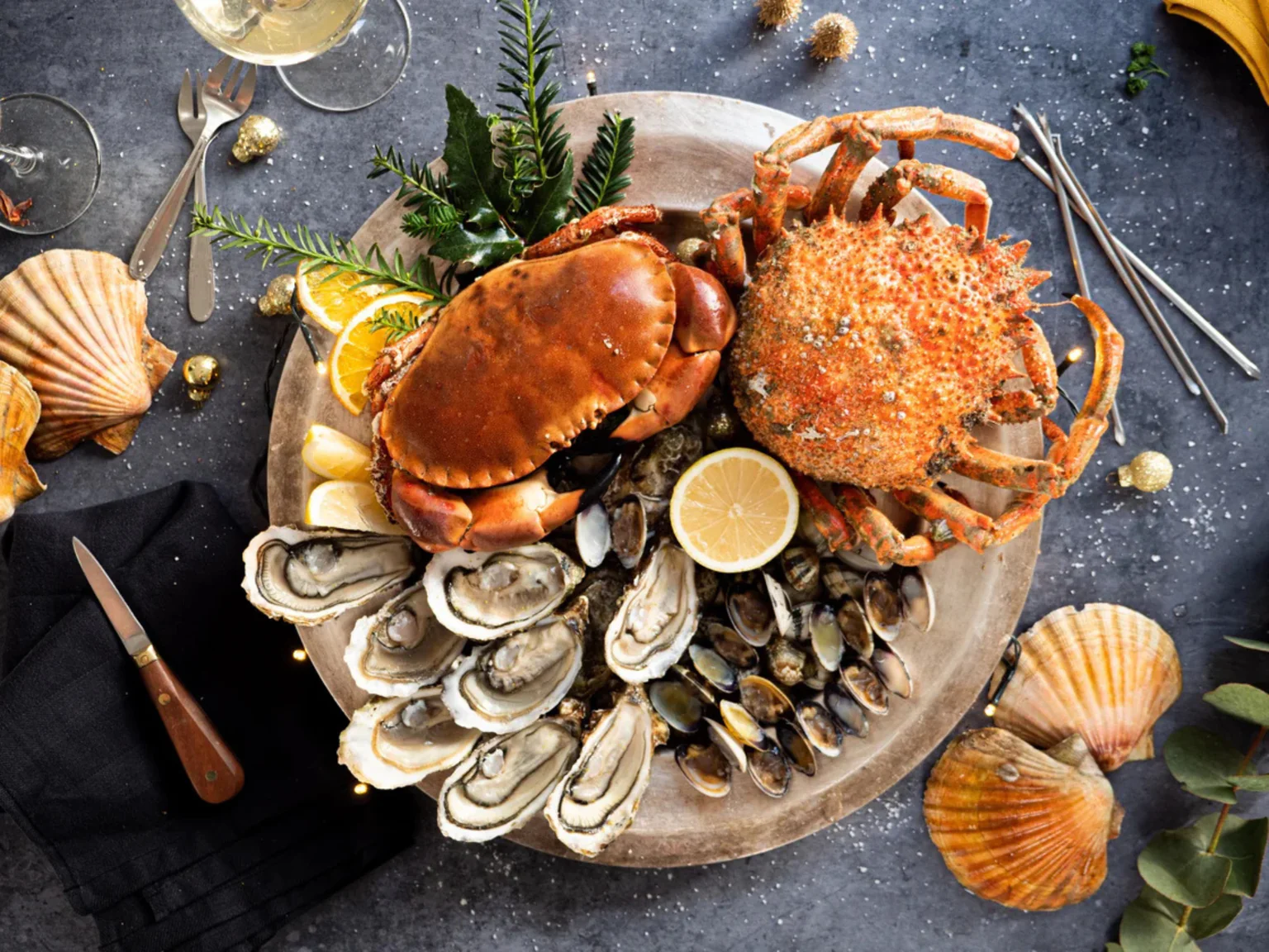 Un beau plateau de fruits de mer durable