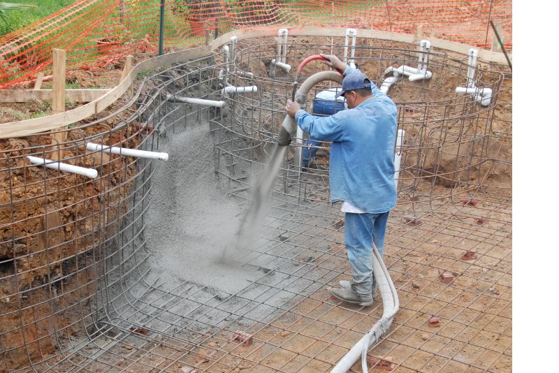 swimming pool construction contractors