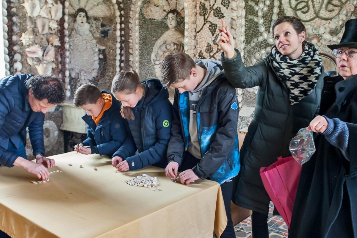 Familierondleiding Borg & Rijtuigmuseum in Leek