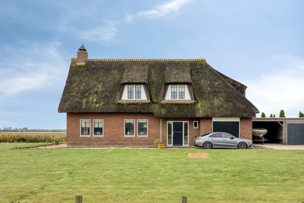 Te huur: Dinteloord / €2500 p.m. / 218m2