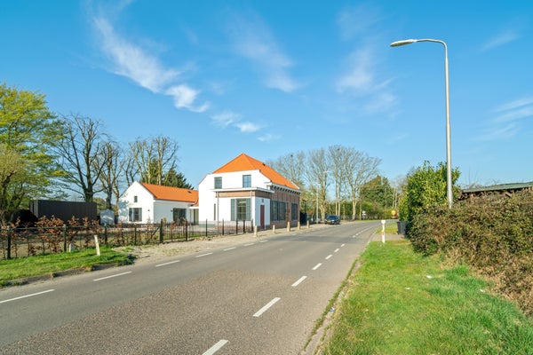 Te huur: Nispen / €3150 p.m. / 353m2