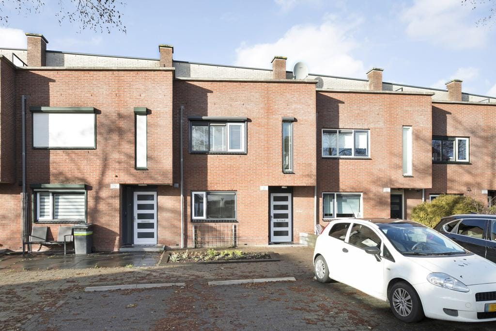 Te huur: Hellevoetsluis / €2150 p.m. / 123m2