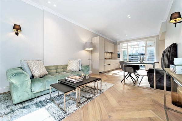 Te huur:  Amsterdam  / €4650 p.m. / 92m2