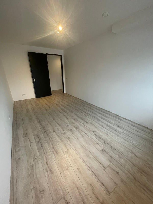 Te huur:  Amsterdam  / €3300,00 p.m. / 100,00m2
