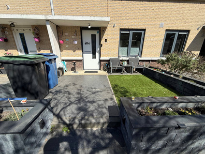 For rent: Almere / €2300.00 p.m. / 123.00m2
