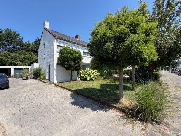 For rent:  Maastricht  / €2195 p.m. / 162m2