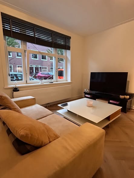Te huur: Amsterdam / €1488 p.m. / 15m2
