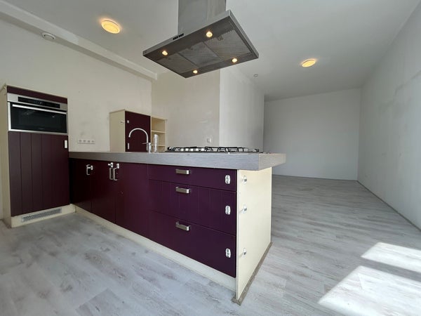 For rent:  Rotterdam  / €598.00 p.m. / 98.00m2