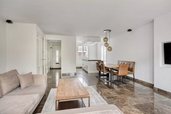 Te huur: Oostzaan / €3500 p.m. / 172m2