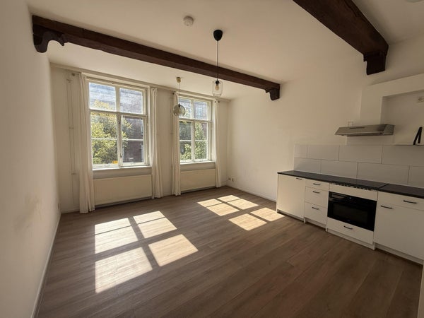 Te huur:  Leiden  / €2250 p.m. / 65m2