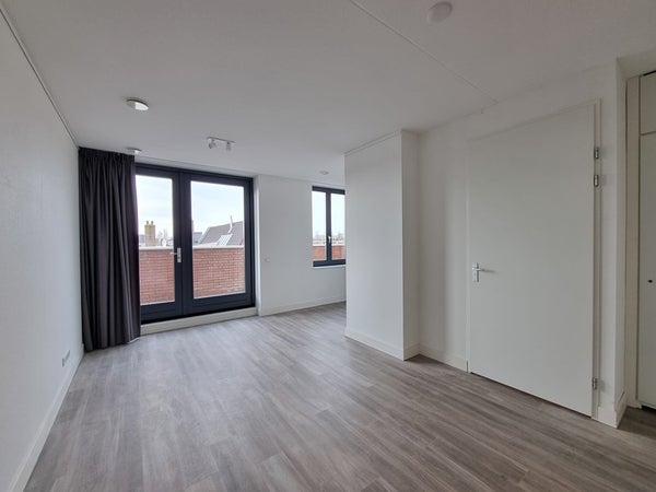 For rent: Amsterdam / €2450.00 p.m. / 40.00m2