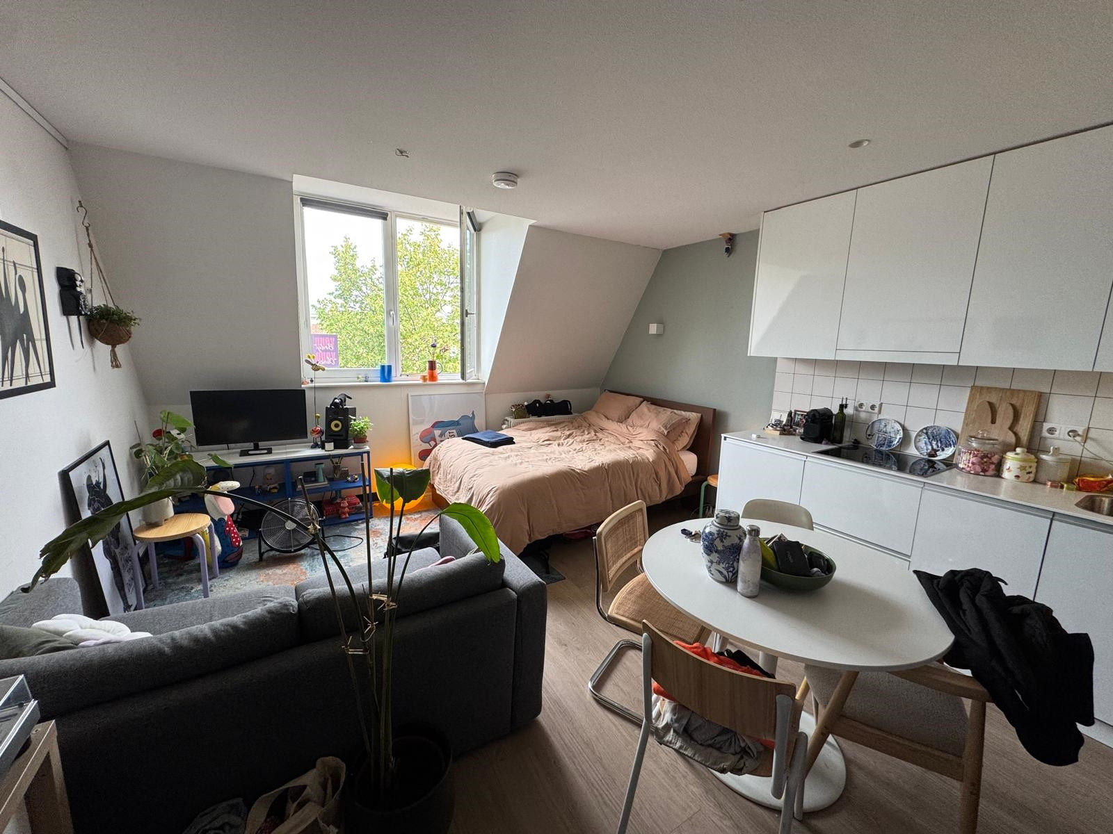 Te huur: Utrecht / €961 p.m. / 22m2