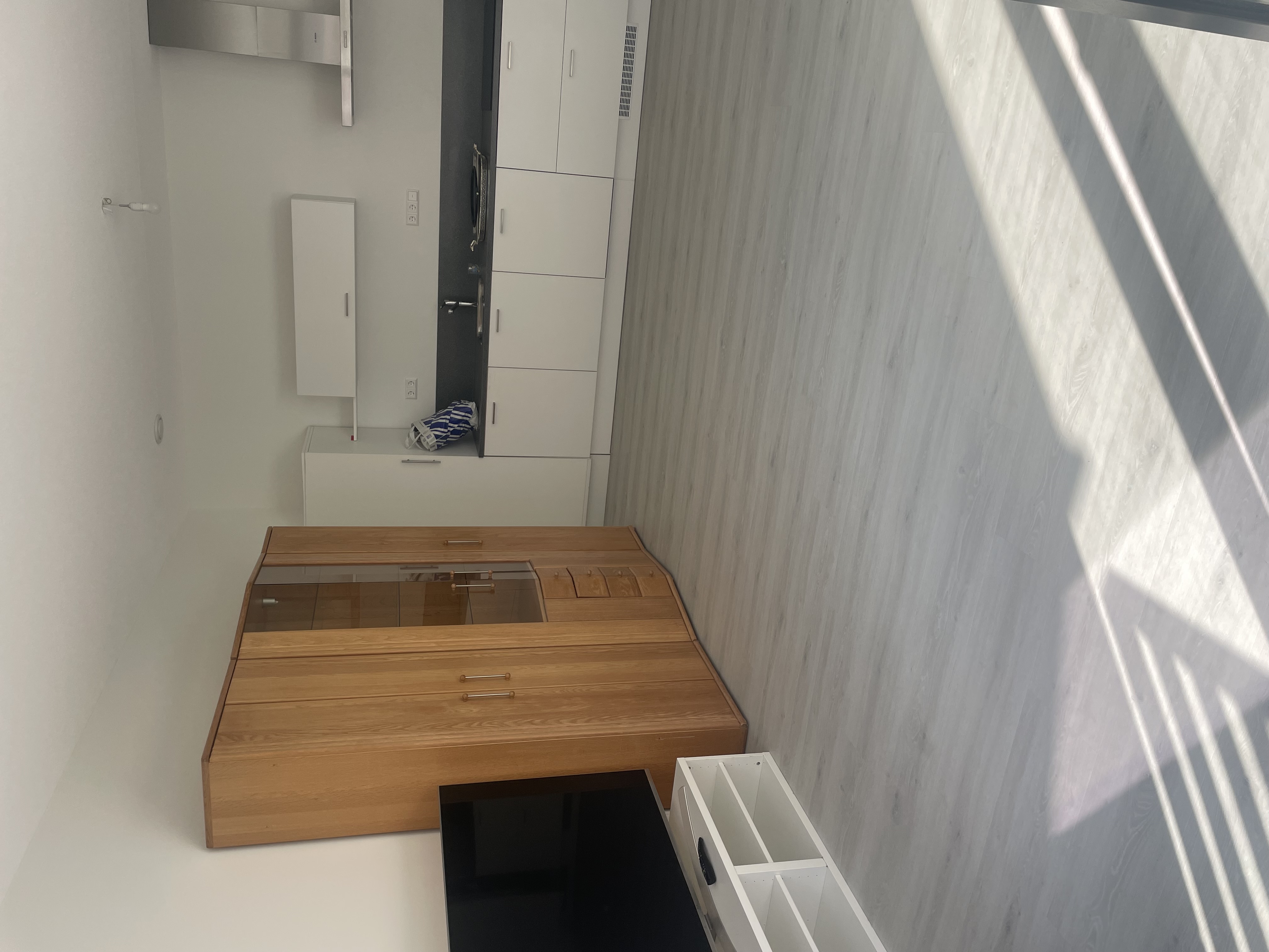 Te huur: Hoofddorp / €1200,00 p.m. / 10,00m2