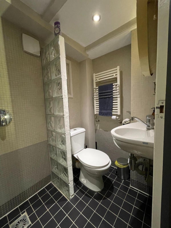 For rent: Amsterdam / €6051095 p.m. / 16m2