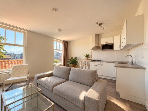 Te huur:  Den Haag  / €1038 p.m. / 35m2