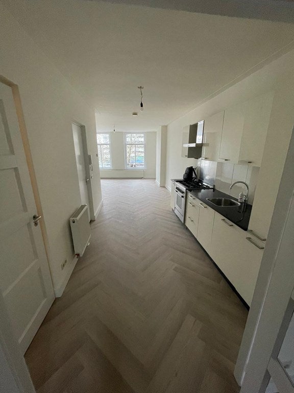 Te huur:  Amsterdam  / €2350,00 p.m. / 53,00m2