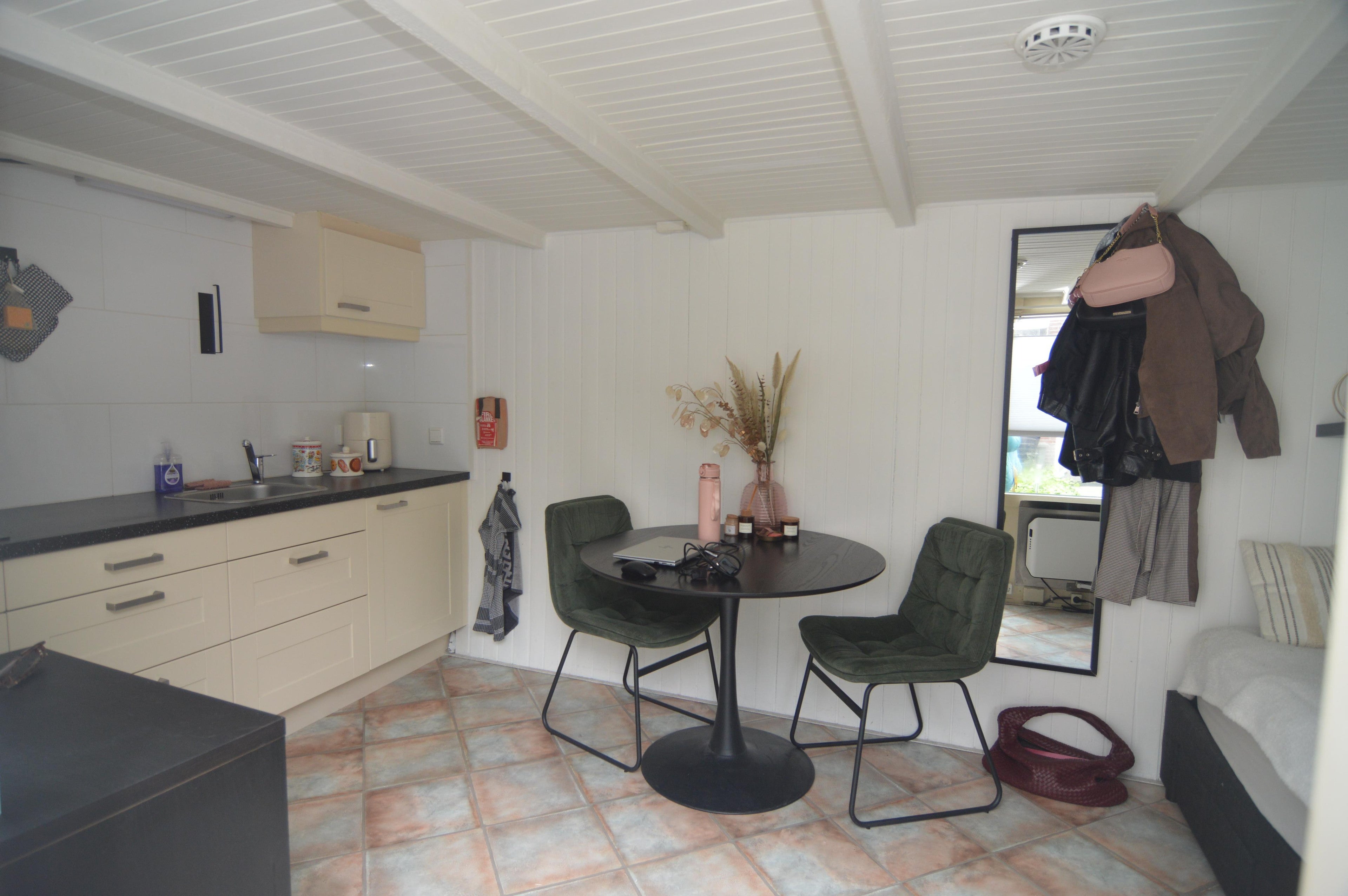 For rent: Breda / €430.00 p.m. / 15.00m2