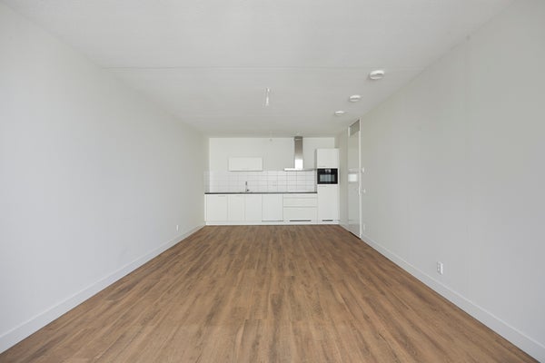 Te huur:  Amsterdam  / €1744 p.m. / 61m2
