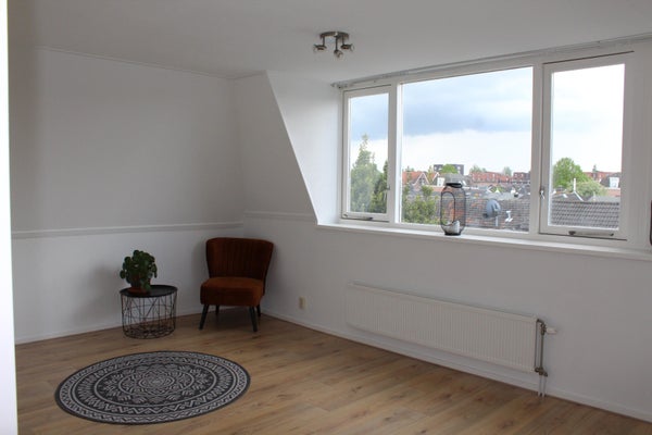 Te huur: Dordrecht / €725850,00 p.m. / 33,00m2