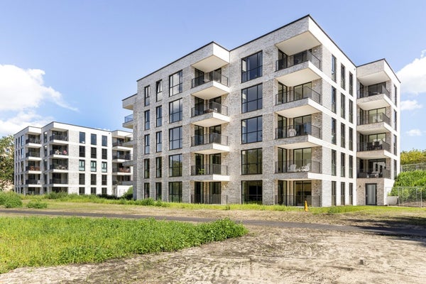 Te huur:  Geldrop  / €1900 p.m. / 94m2