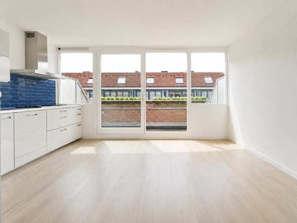 For rent: Amsterdam / €22502350 p.m. / 100m2