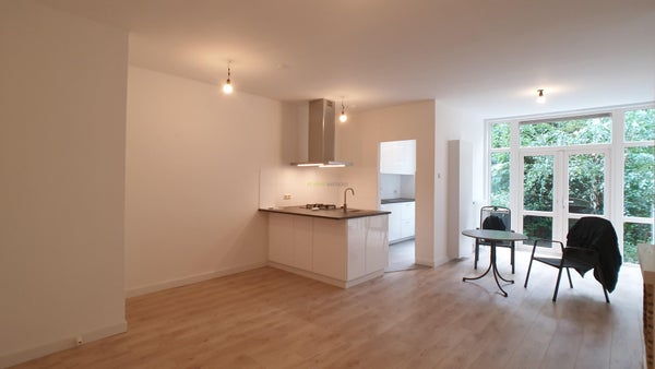 For rent:  Rotterdam  / €2850.00 p.m. / 141.00m2