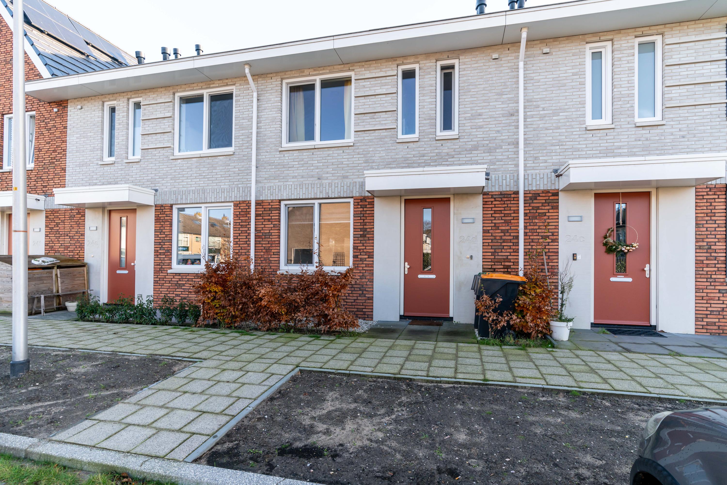 For rent: Zoeterwoude / €2500.00 p.m. / 128.00m2