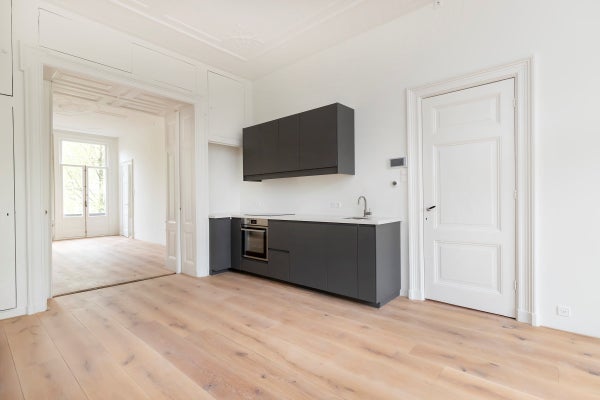 Te huur: Amsterdam / €32503300,00 p.m. / 85,00m2