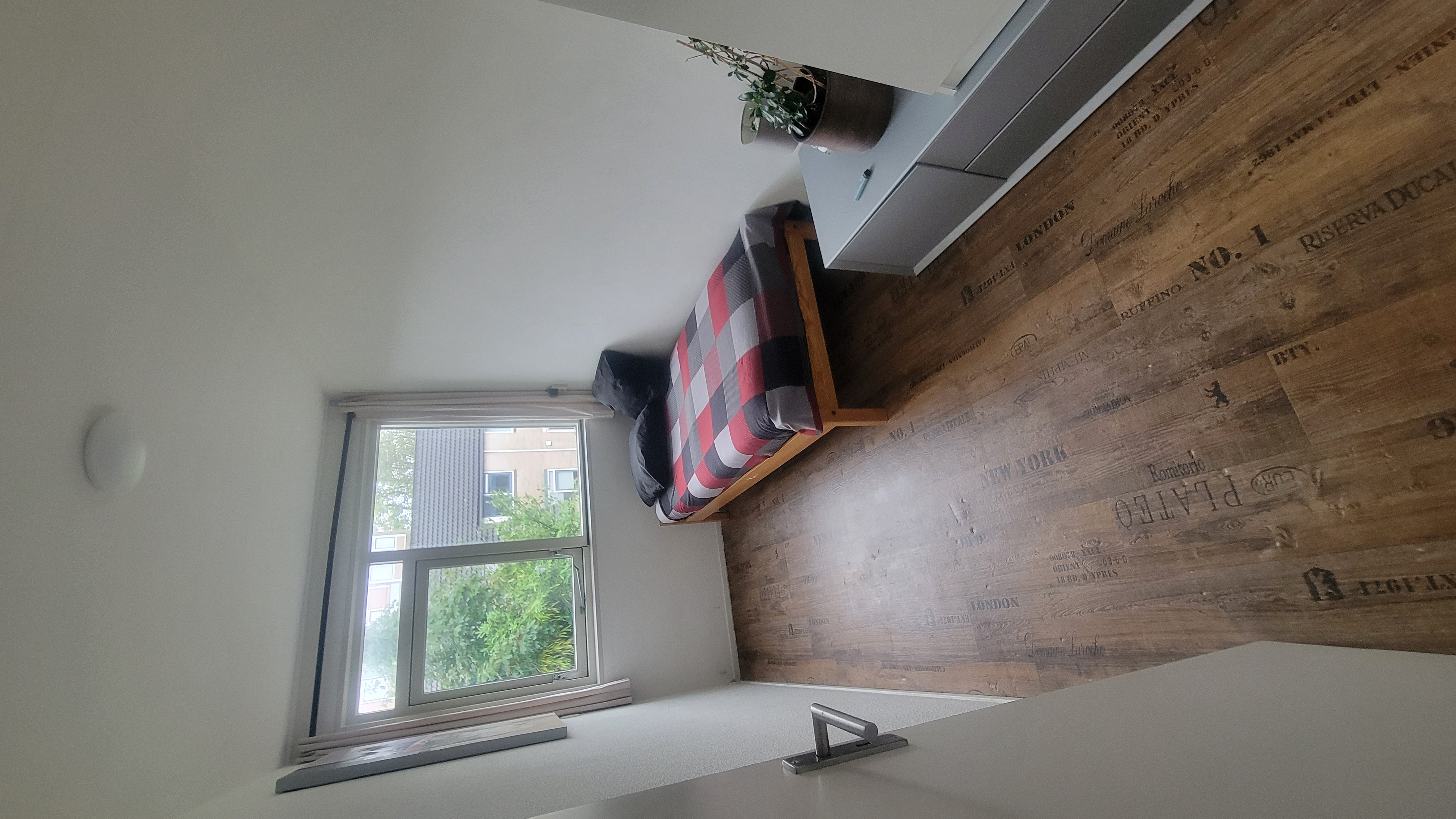 For rent: Utrecht / €450 p.m. / 10m2