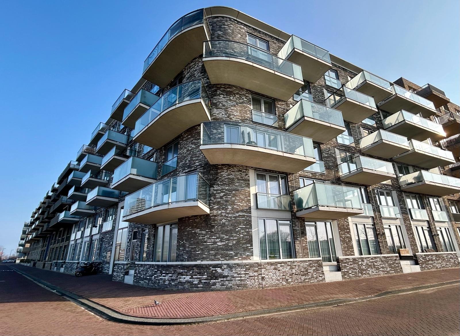 For rent: Amsterdam / €1771.00 p.m. / 64.00m2