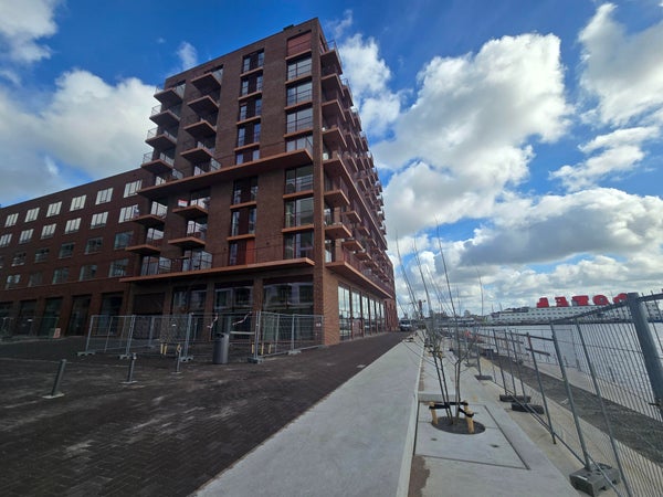 Te huur:  Amsterdam  / €3500,00 p.m. / 77,00m2