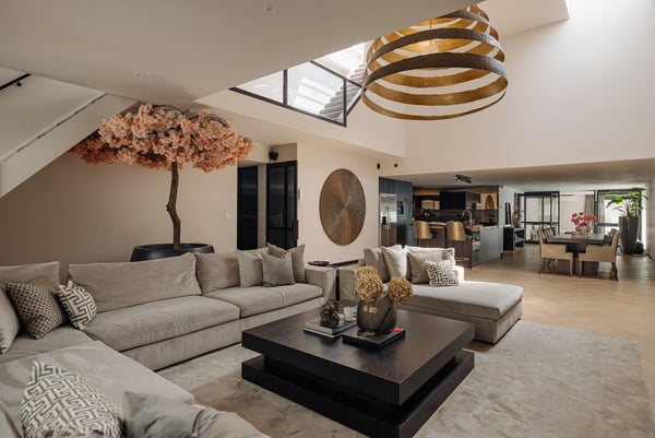 Te huur:  Amsterdam  / €7000 p.m. / 208m2