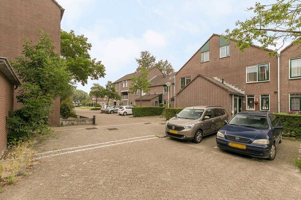 Te huur: Zoetermeer / €1505 p.m. / 146m2